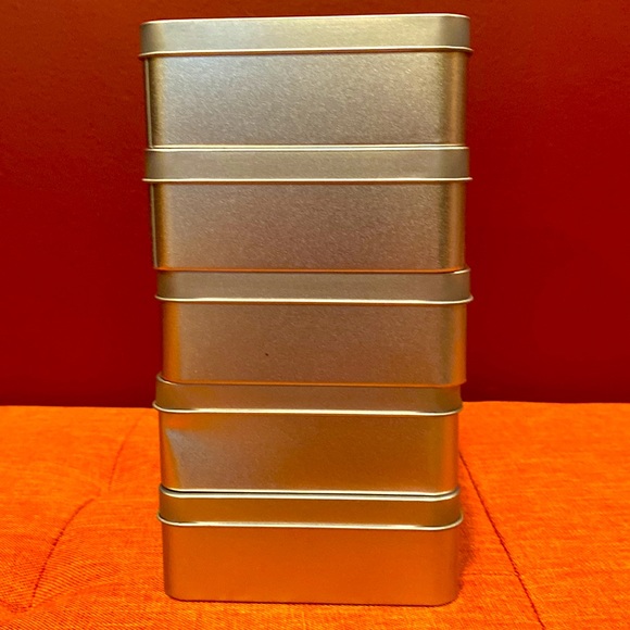 5 Small Tin Containers - Picture 2 of 3